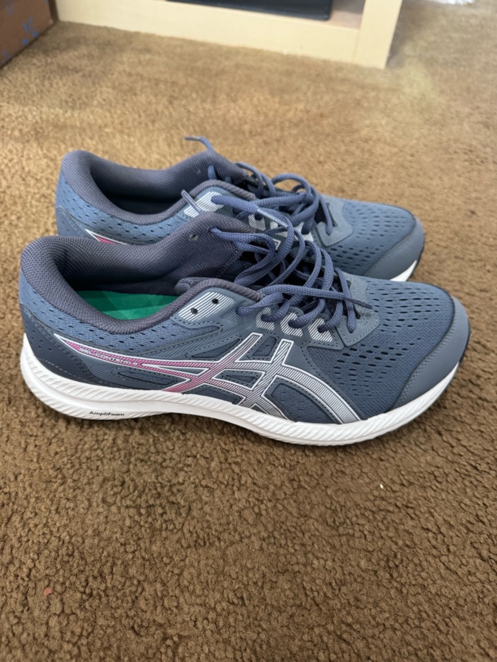 Womens 10W Asics Gel Contend 8 - Picture 2 of 5